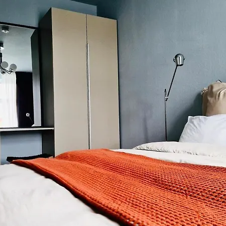 Stylish & Sunny Near River * Λειψία