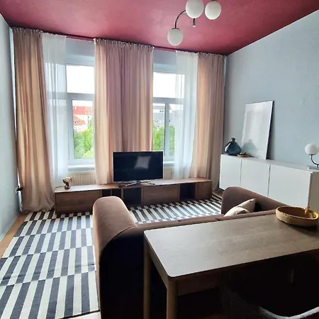 Stylish & Sunny Near River Apartment